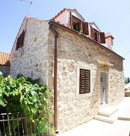Vanya Casa de Férias Mali Ston