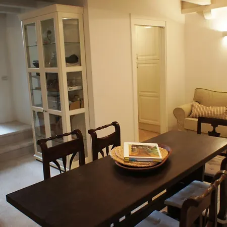 Vanya Мали-Стон